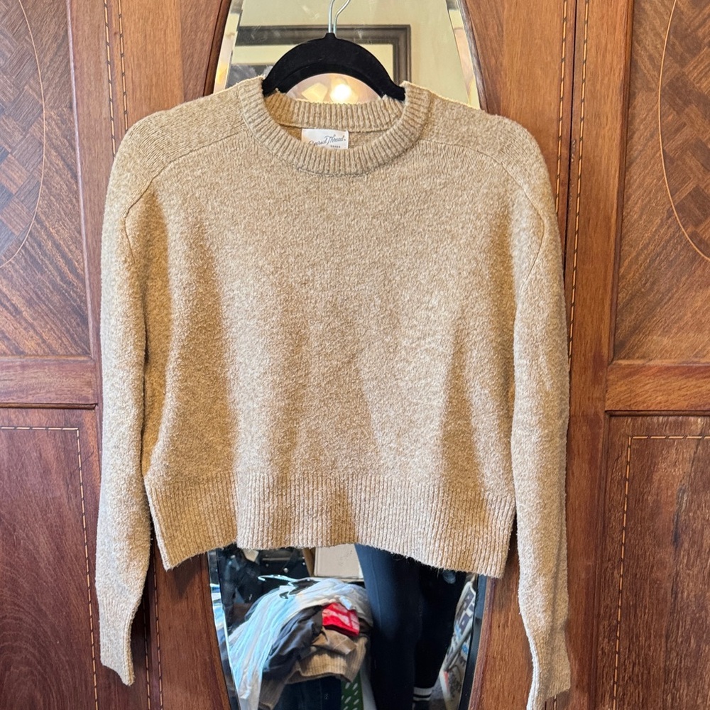 Universal Thread Cozy Tan Crew Neck Sweater‎